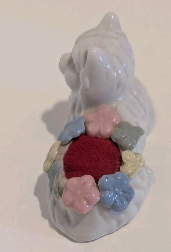 Small Ceramic Cat Pincushion Vintage