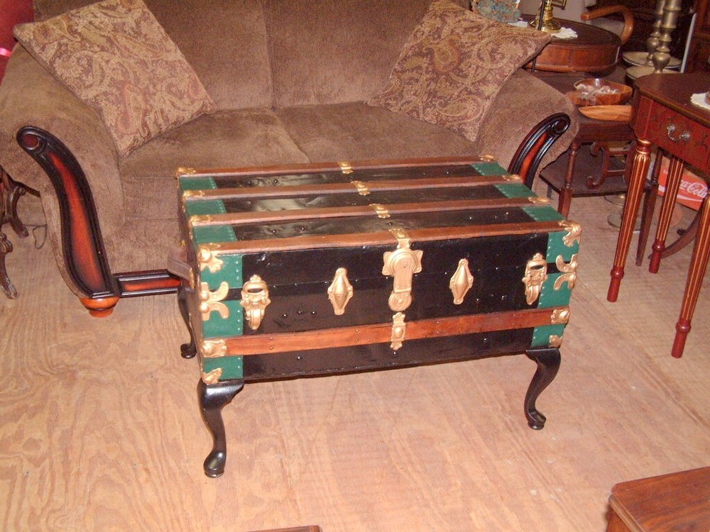 Vintage Trunk, Coffee Table, Storage Chest Chic Style