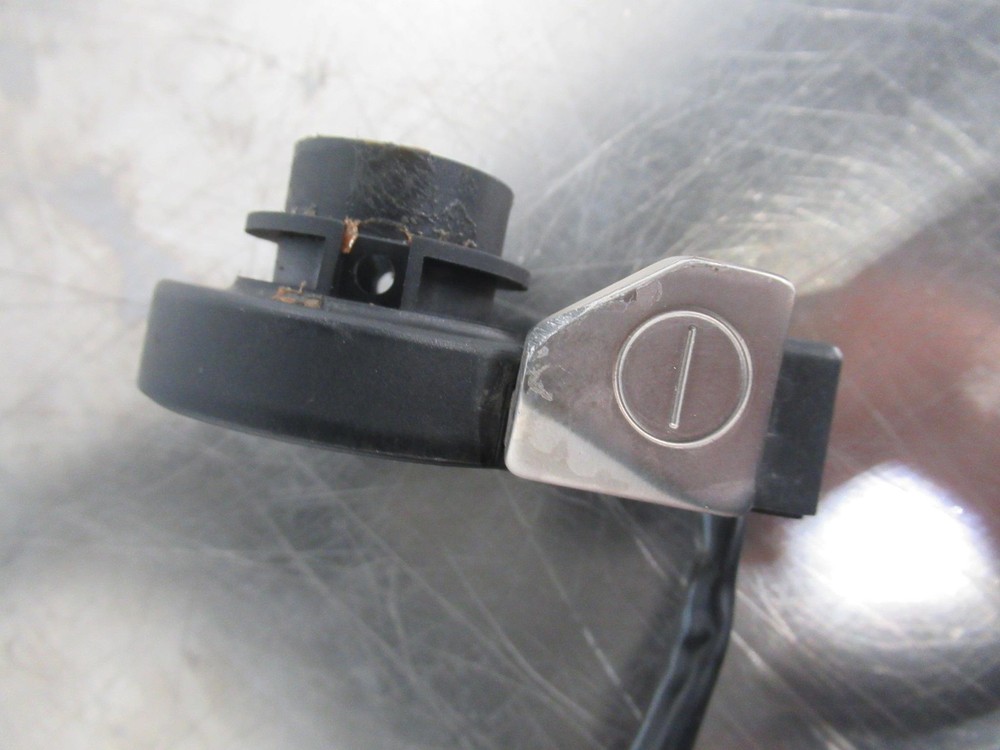 EB890 2013 13 APRILIA RSV4 1000 DISPLAY SELECTING SWITCH CONTROLS