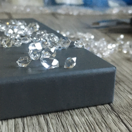 24 pcs Herkimer diamond crystals , 5 to 7 mm