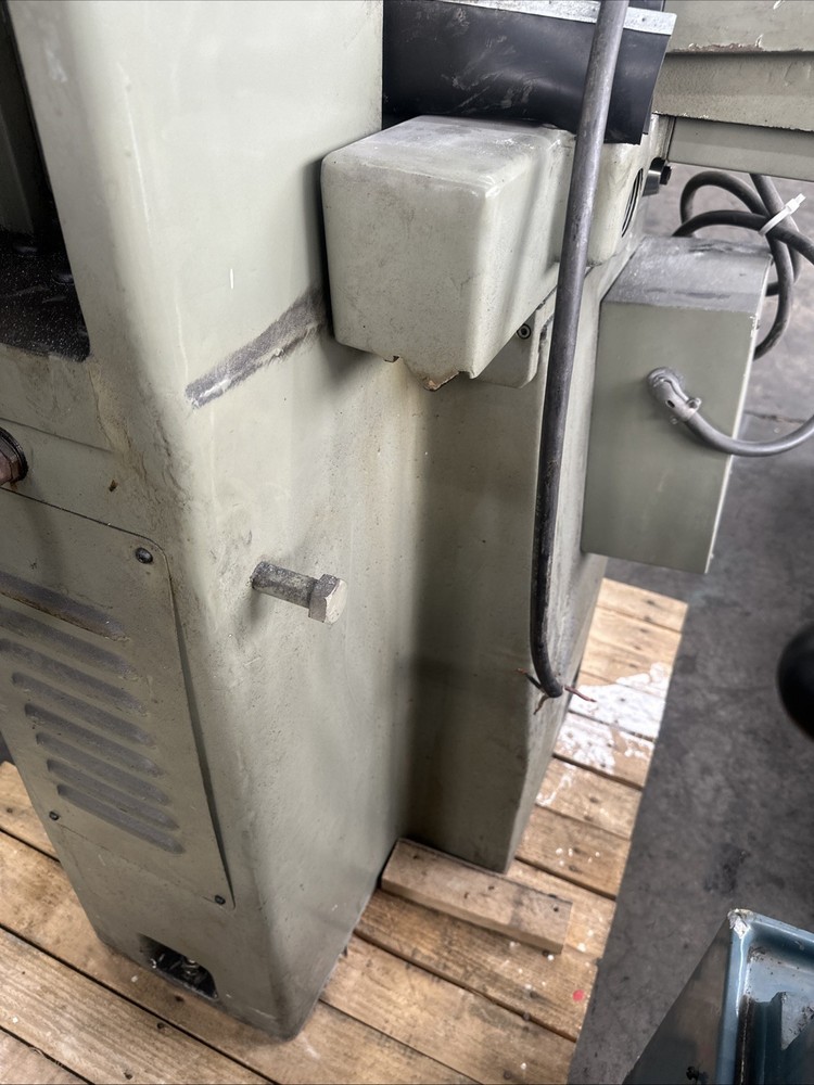 Mitsui Precision Toolroom 612 Surface Grinder Model MSG:200MH Machine# 82043185