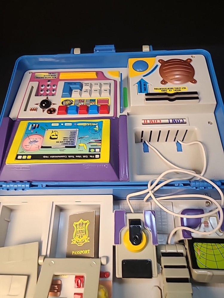 Vintage Mission Case Toy Untested.