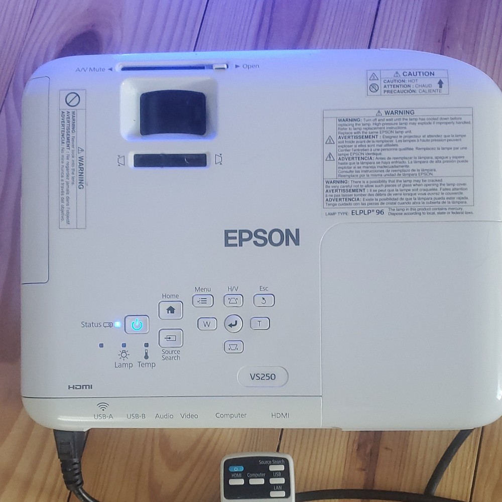 Epson VS250 3LCD Projector, Remote Control, USB VGA, White