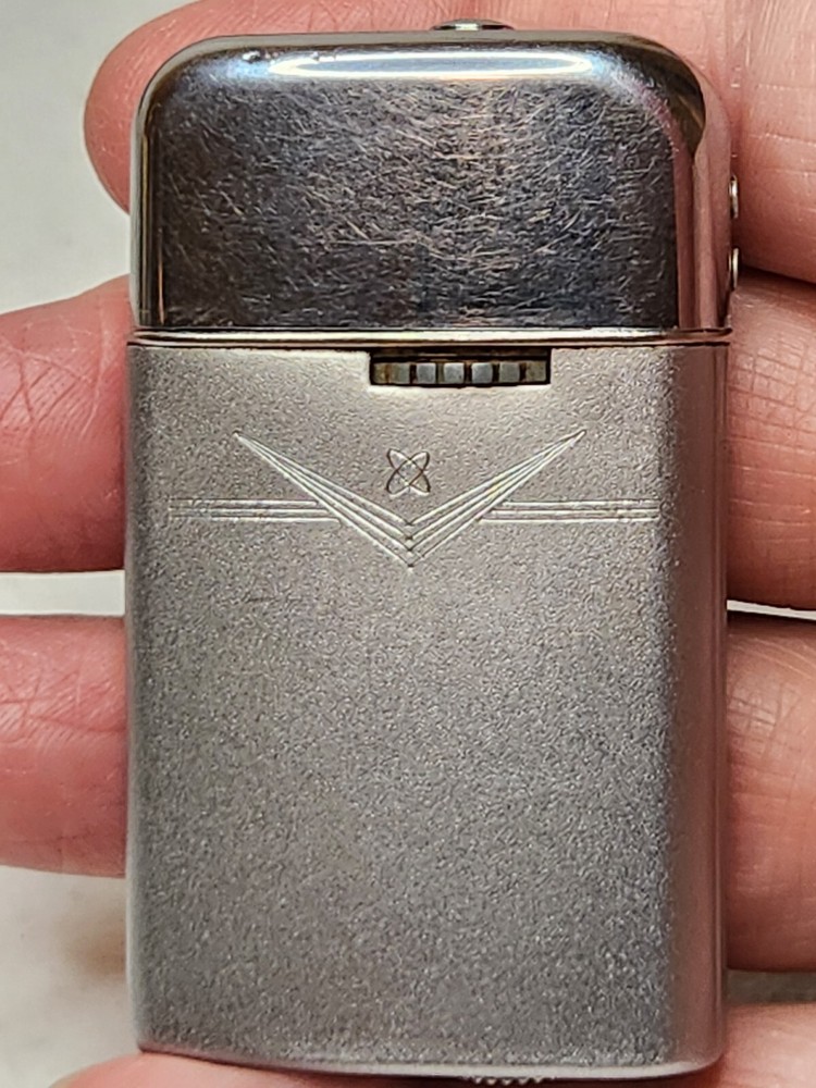 Vintage RONSON ATOMIC VARAFLAME WINDLITE LIGHTER