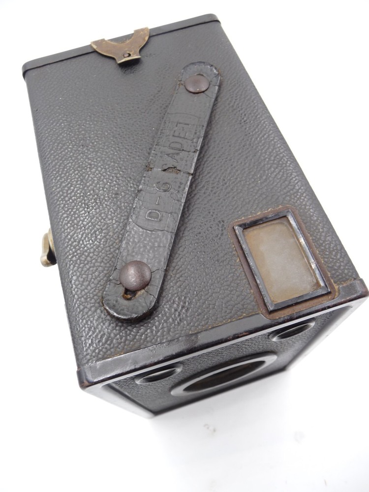 Agfa Ansco D-6 Cadet box camera