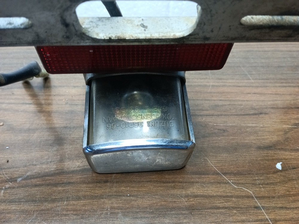 SUZUKI LS650 SAVAGE LICENSE PLATE TAG LIGHT MOUNT