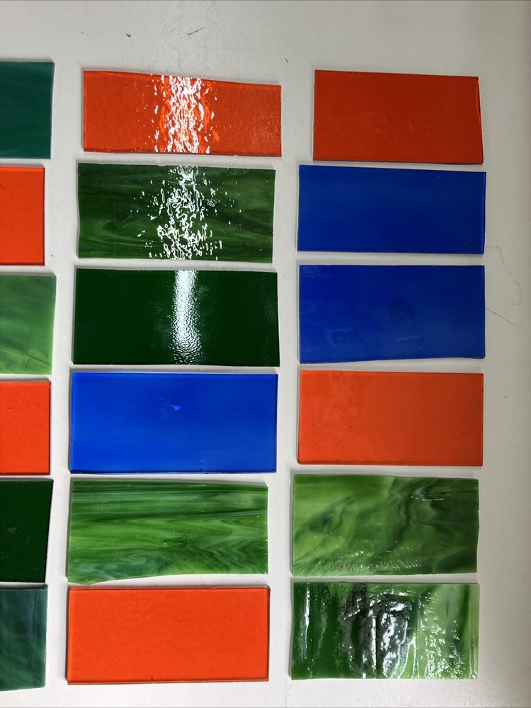 STAINED GLASS 18 PIECES B