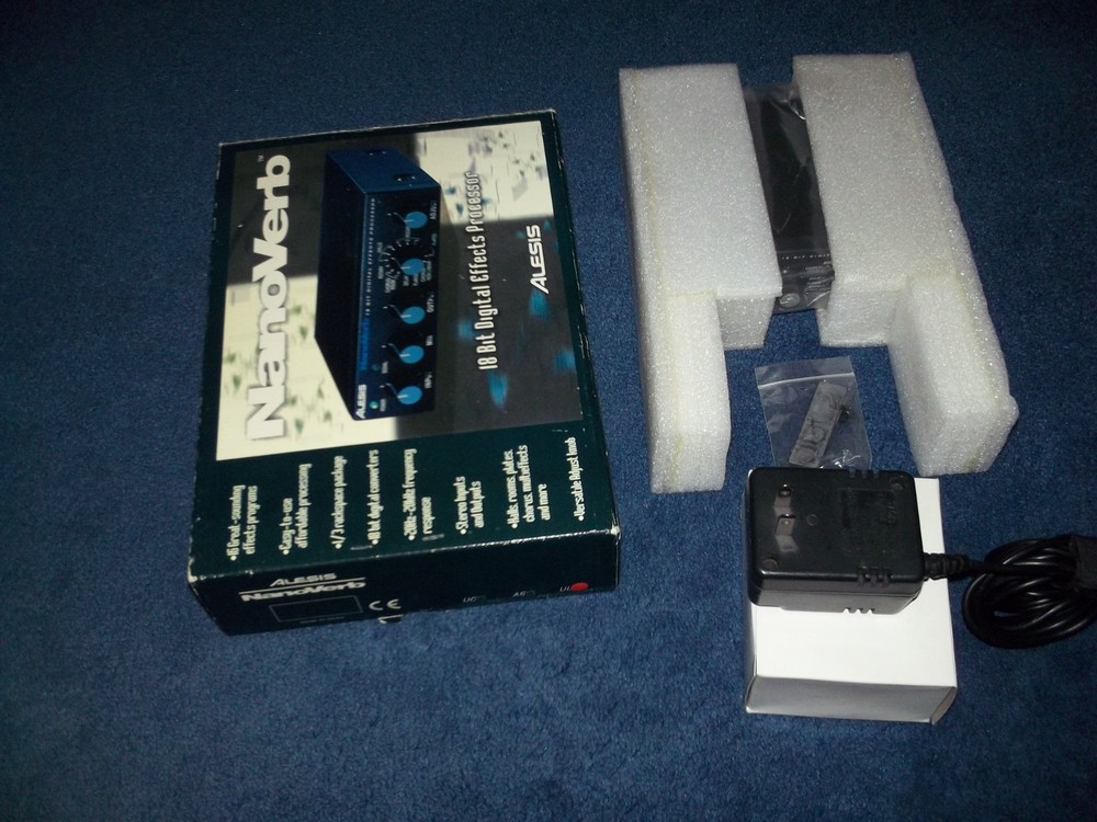 alesis nanoverb 18-bit digital effects processor