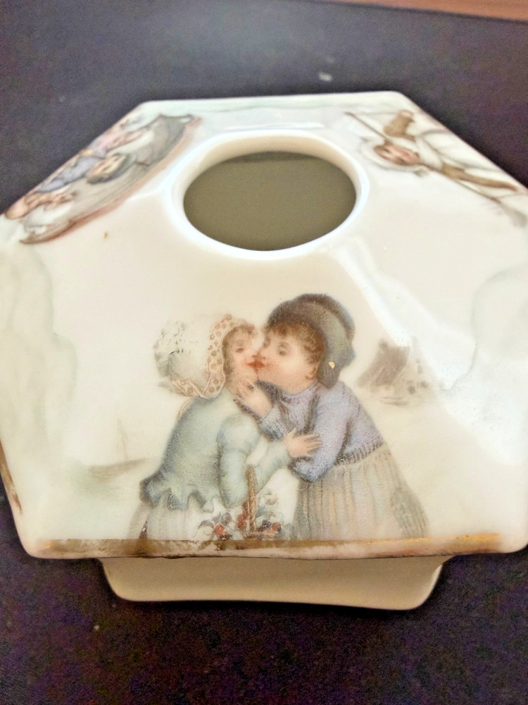 Antique Prussia Hair Receiver