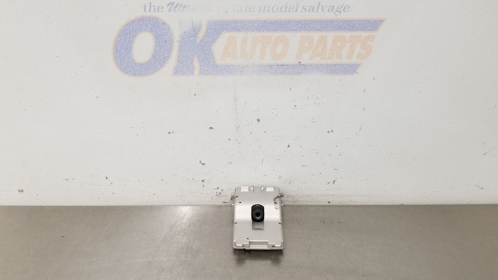 21 DODGE DURANGO FRONT VIEW WINDSHIELD MOUNTED CAMERA 68495638AC