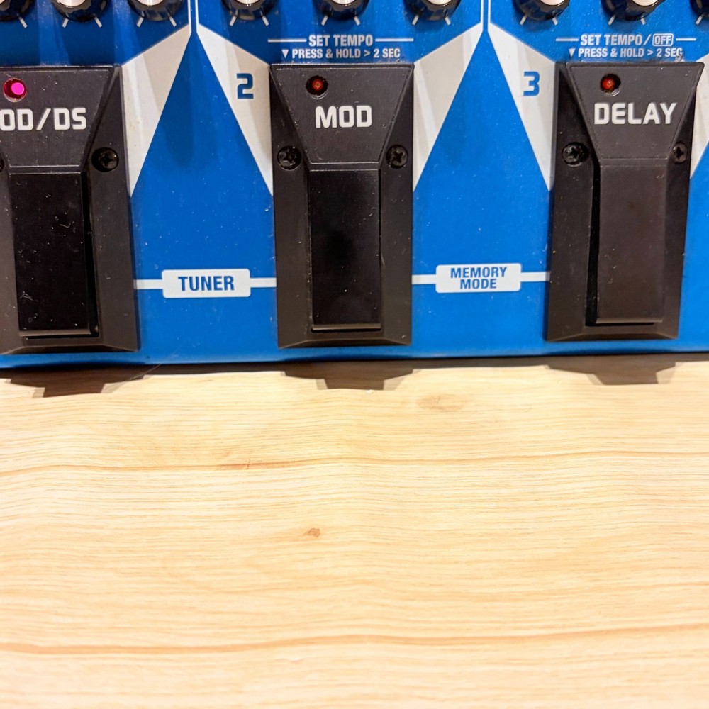 BOSS ME-50 Guitar Multi-Effects Pedal Processor Distortion Modulation Delay Test