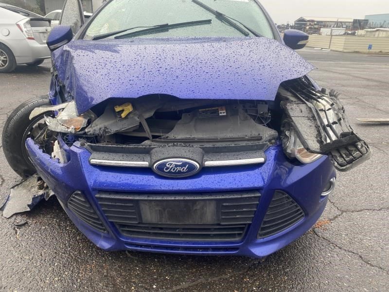 FOCUS 2013 Dash Bezel 37435