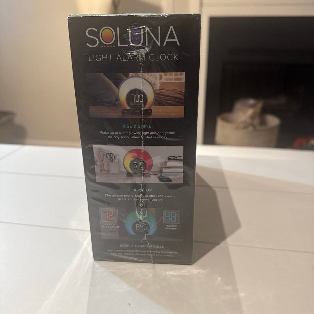 W74146 Soluna S Light Alarm Clock,