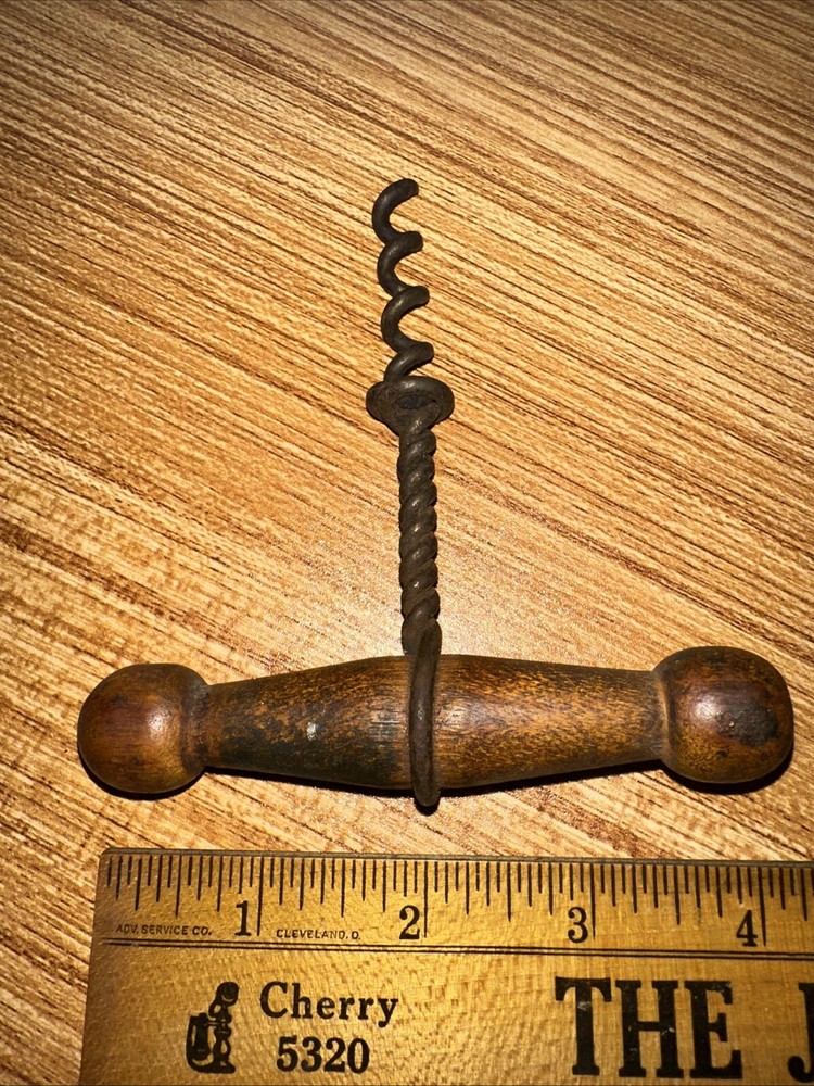 Vintage wood handle corkscrew direct pull Twisted Metal. Well Built