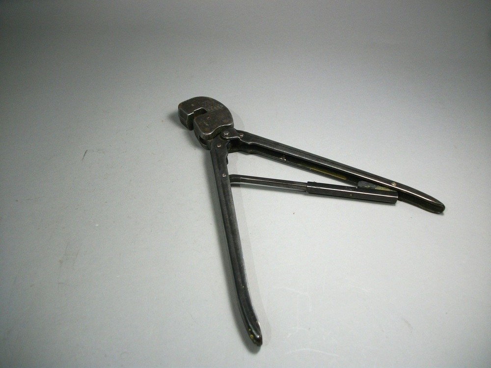 AMP 59062 Crimp Tool
