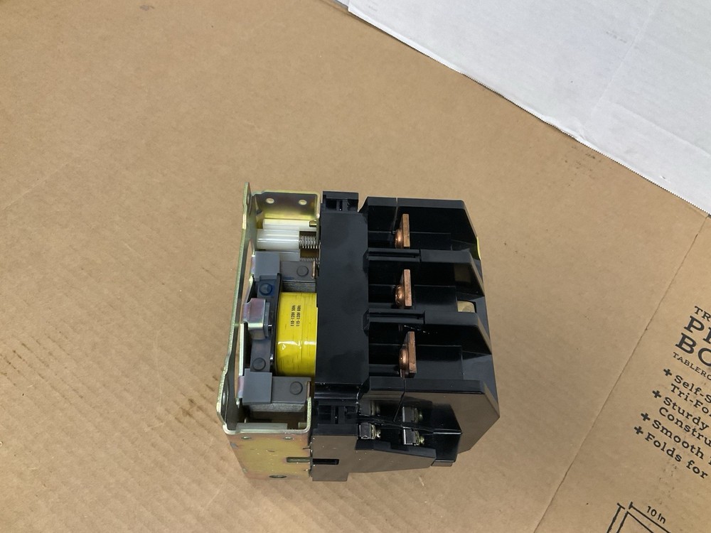 Mitsubishi Definite Purpose Contactor DU-A120