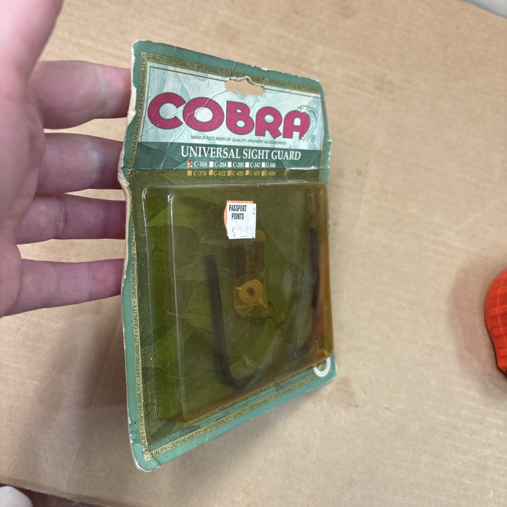 Cobra Universal Sight Guard C-104