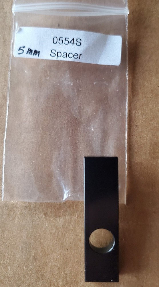 Jasco CD Spectroscopy Rectangular spacer for  5 mm path length cells NEW