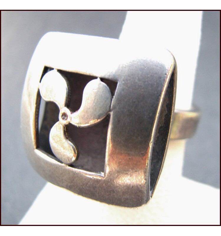 Chunky STERLING SILVER "Propeller" RING