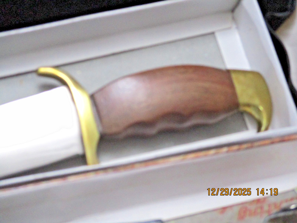 KNIFE, ALI BABA STYLE, GREAT CONVERSATION PIECE/WITH SHEATH