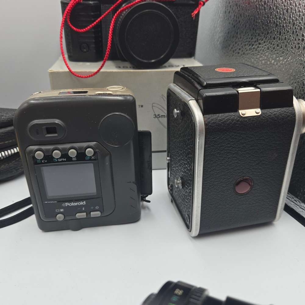 Huge Vintage camera lot - UNTESTED AS IS