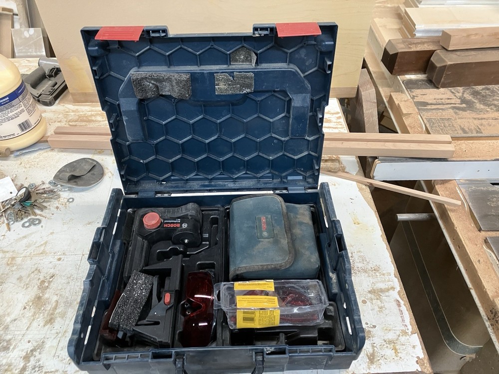 Bosch GL 3-80 Red Laser Cross Line Laser