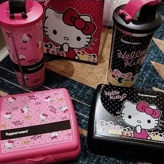 TUPPERWARE HELLO KITTY LUNCH SET LIMITED EDITION