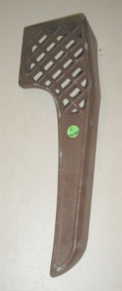 Peterbilt Right Fender Step - Cast Aluminum