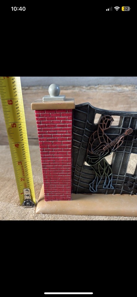 Elvis Presley Graceland Gate Bookends With Original Box