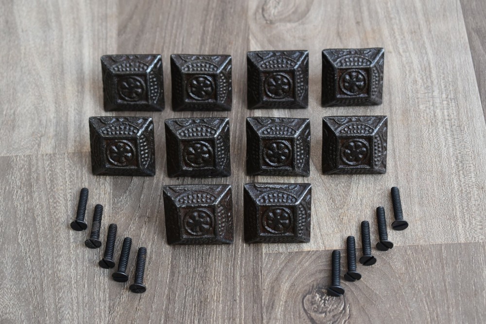 Vintage Victorian cast iron knobs cabinet drawer door handle pull rustic 22 Pcs