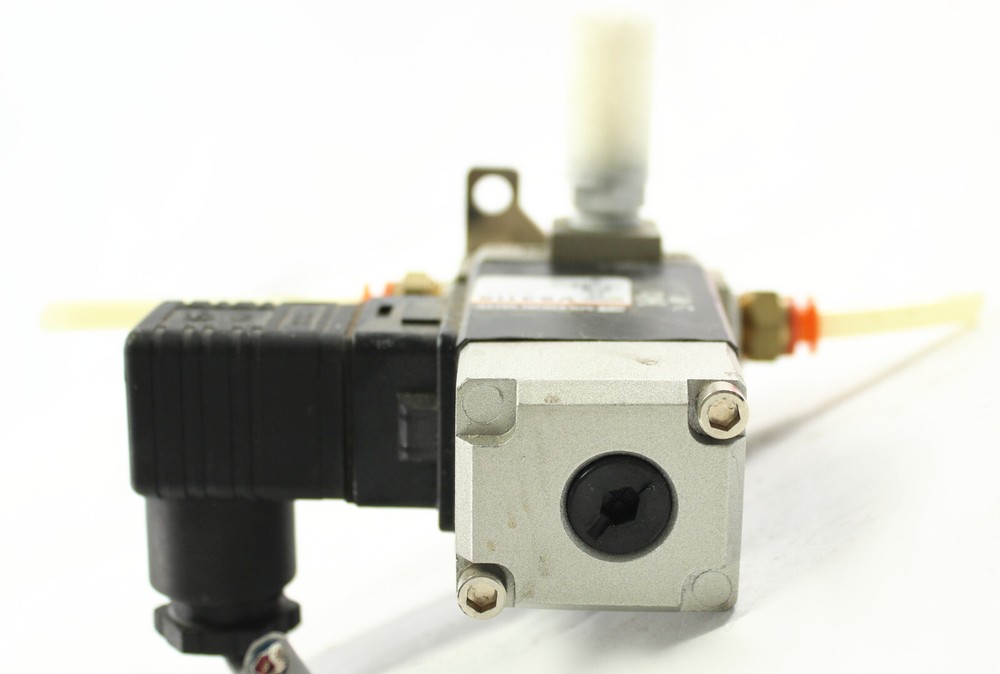 SMC SOLENOID VALVE VS3115 DC24V