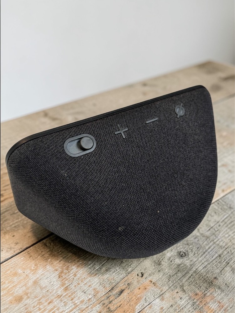 Echo Show 5 Smart Display Black Untested  missing power cord