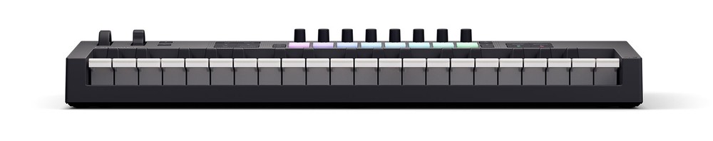 Novation LAUNCHKEY 37 MK4 37-Key USB MIDI Ableton Live Keyboard Controller+Bench