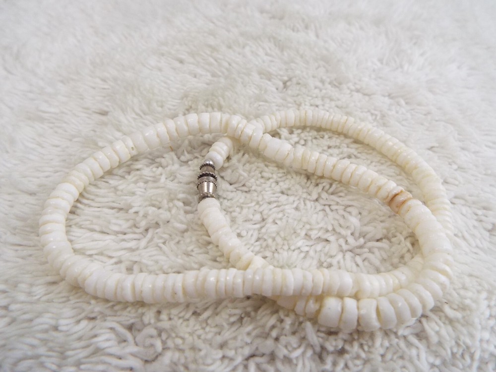 White Heishi Shell Necklace (C34)