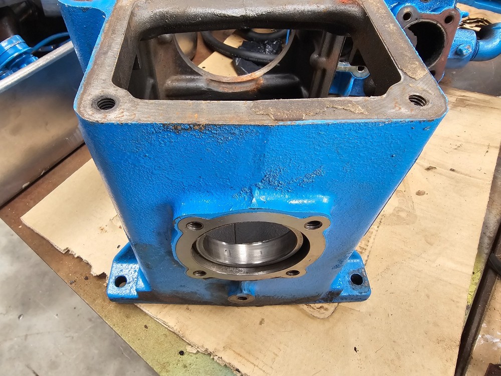 Quincy 325 Air Compressor Crankcase