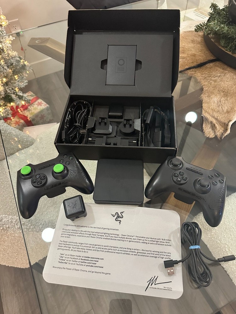 Razer Gaming Bundle - Chroma Dev Kit, Forge TV, and Serval Controllers