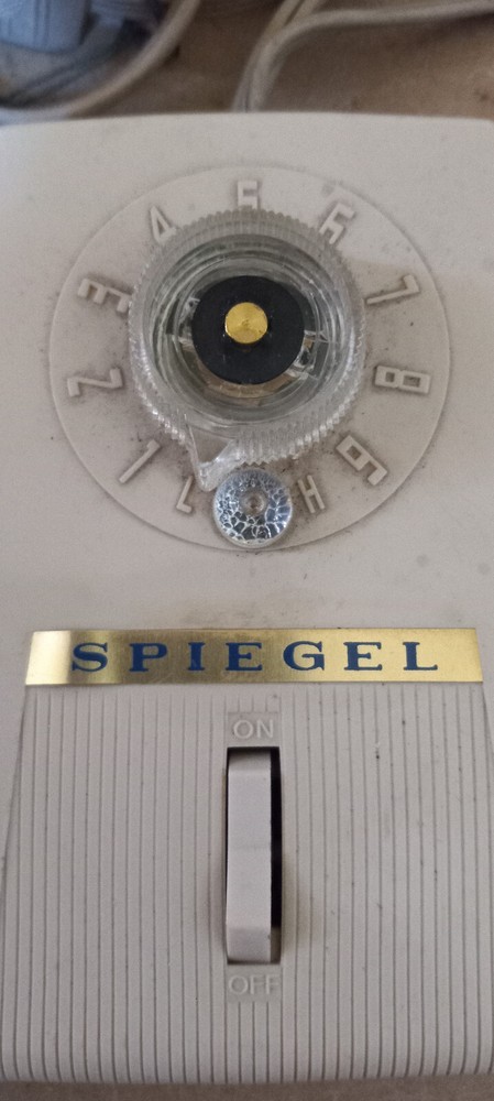 Spiegel Automatic Blanket Control E15945 - Used