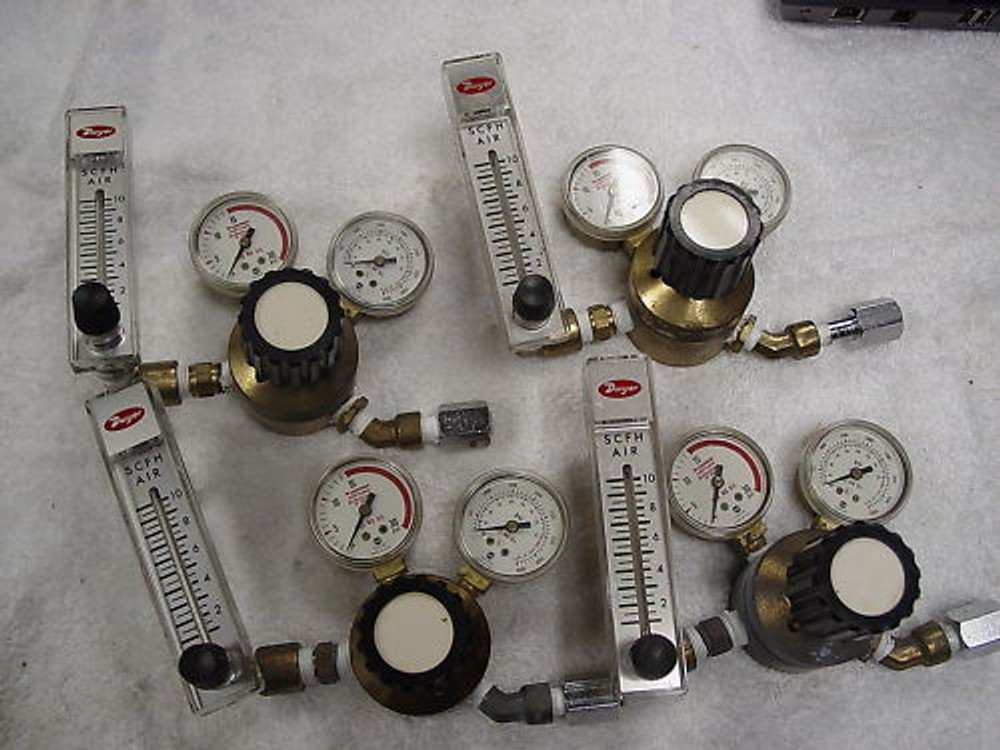 MODERN ENGINEERING TYPE A REGULATOR WITH GAUGES NEW