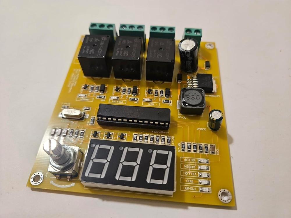 Compact 3-Channel Light Controller with User-Selectable Timings & Sequences
