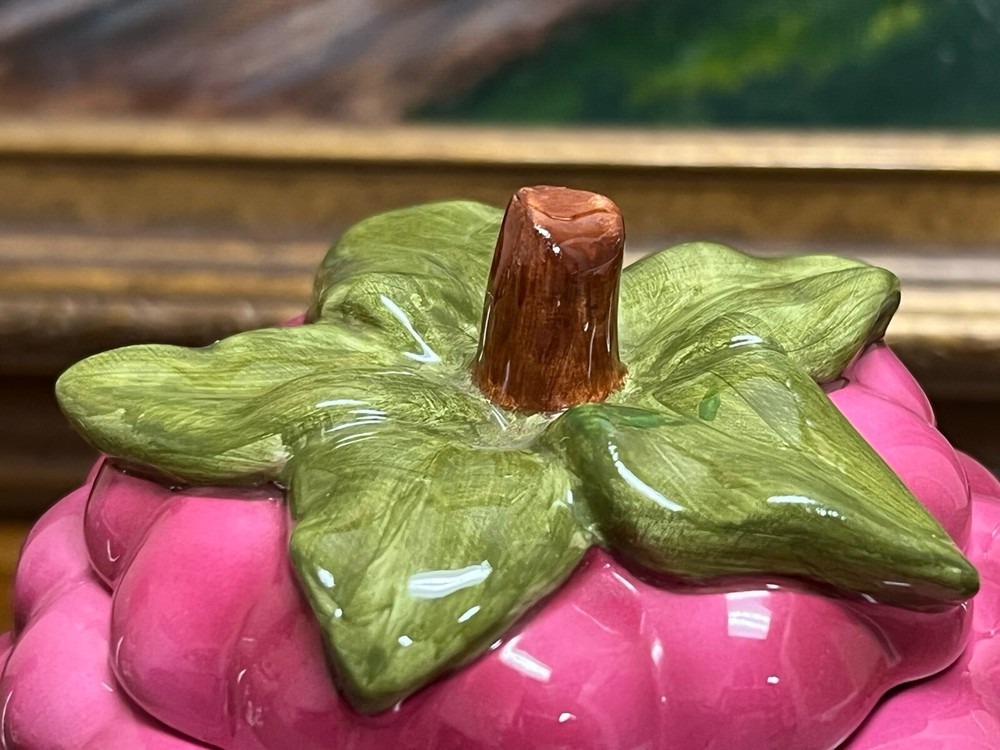Grapes With Leaves Teapot
