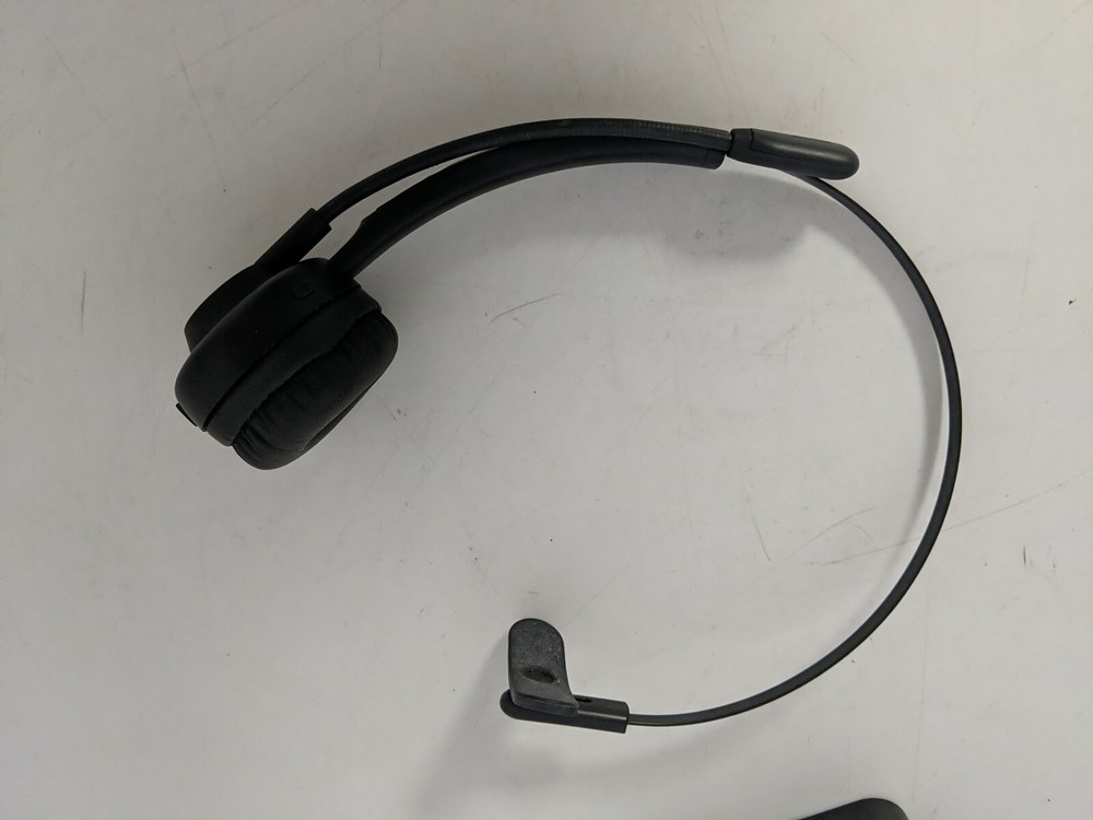 Bluetooth headset microphone charging base