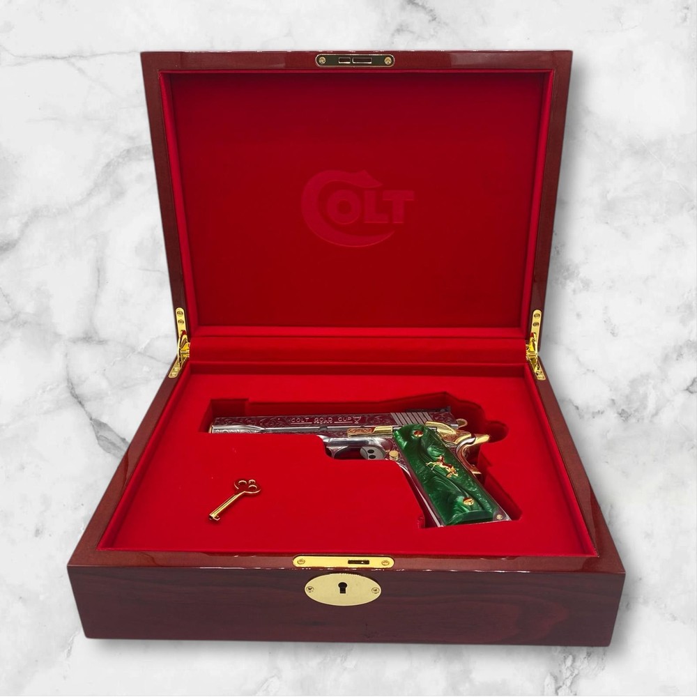 1911 Colt Redwood Display Box