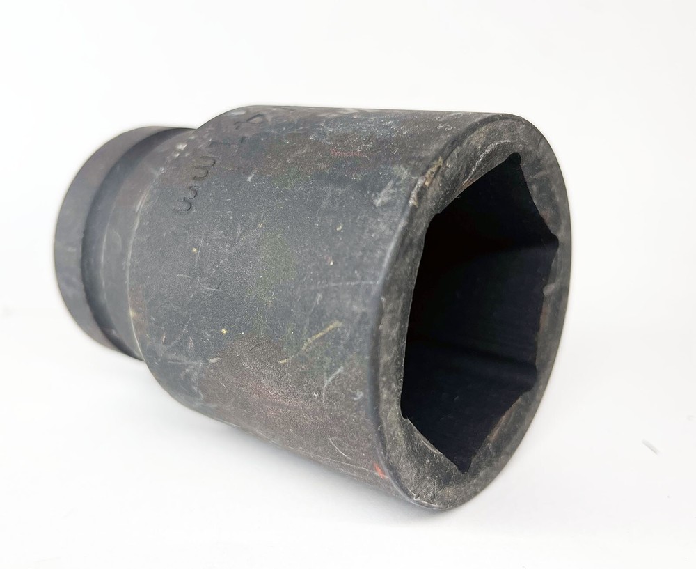 1" Drive CrMo 38mm 6 Point Deep Impact Socket Lug Nut Socket