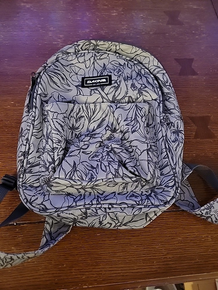 Dakine Mini Method 7L Backpack