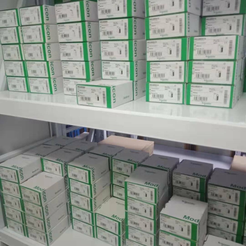 New In Box Schneider TSXASZ401 PLC Output Module