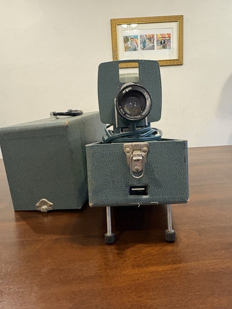 Vintage Argus 300 Slide Projector WORKING w/ Case