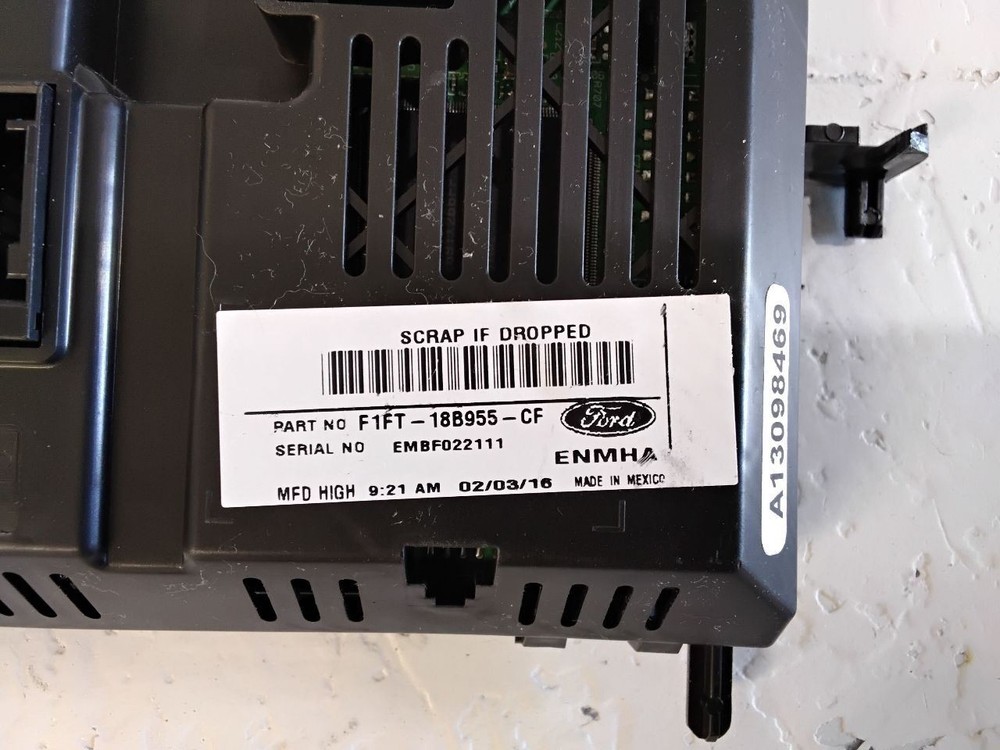 2015-2018 Ford Focus Front 4.2" Display Screen