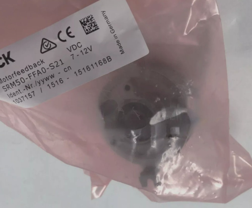 NEW SICK servo feedback encoder SRM50-FFA0-S21 1037157