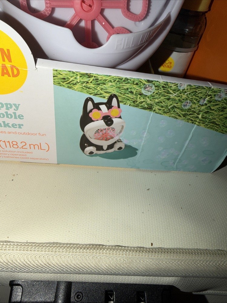 Sun Squad- No Spill Bubble Machine, Puppy Bubble Maker