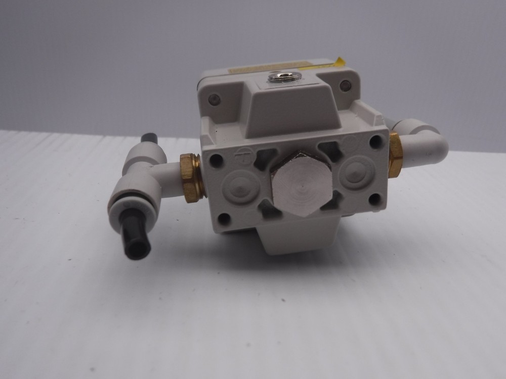 SMC IR2000-F02 Precision Regulator